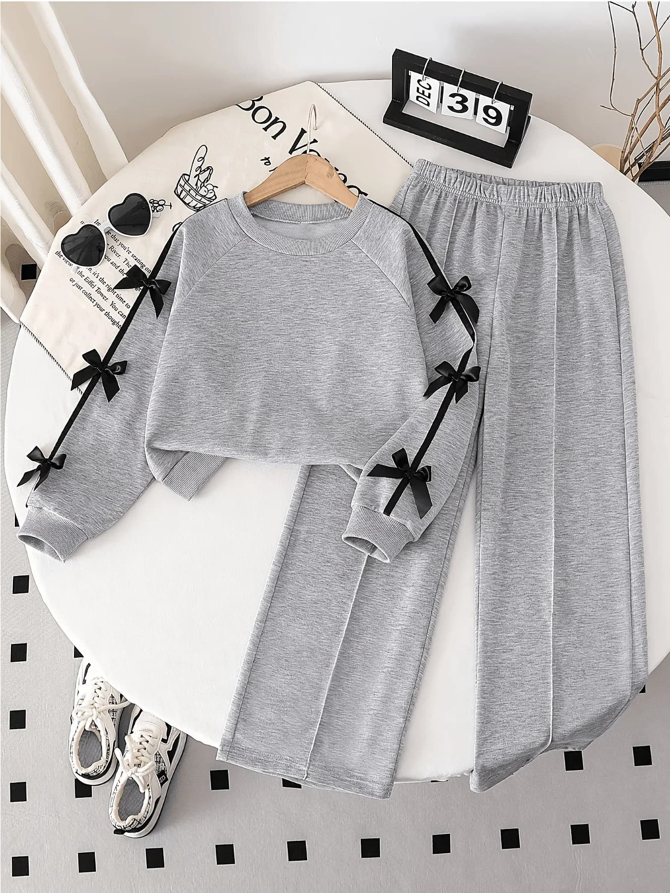 Jogging gris - noeuds noirs