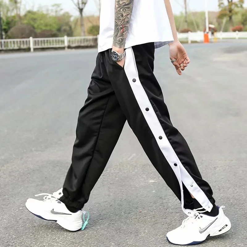 pantalon-sport-noir-blanc